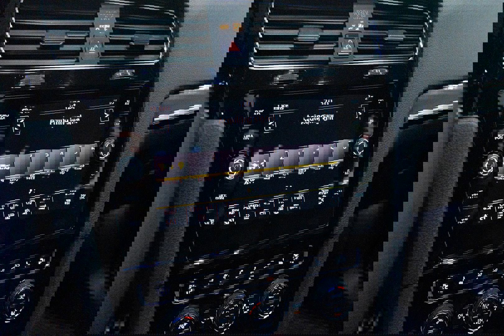 Used 2018 Volkswagen Golf 4-Door image 42