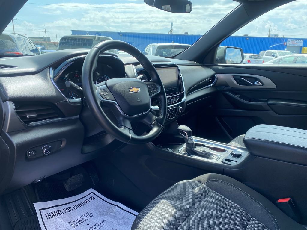 Used 2023 Chevrolet Traverse LT AWD/4WD image 9
