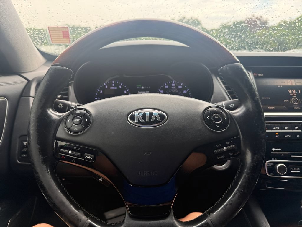 Used 2015 Kia K900 Luxury RWD image 21