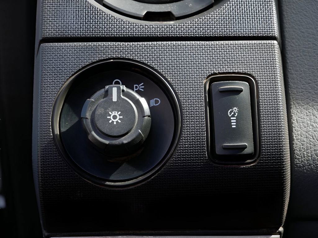 Used 2016 Ford F650 2WD Regular Cab Super Duty image 15