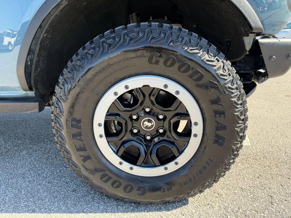 Used 2021 Ford Bronco Badlands image 10