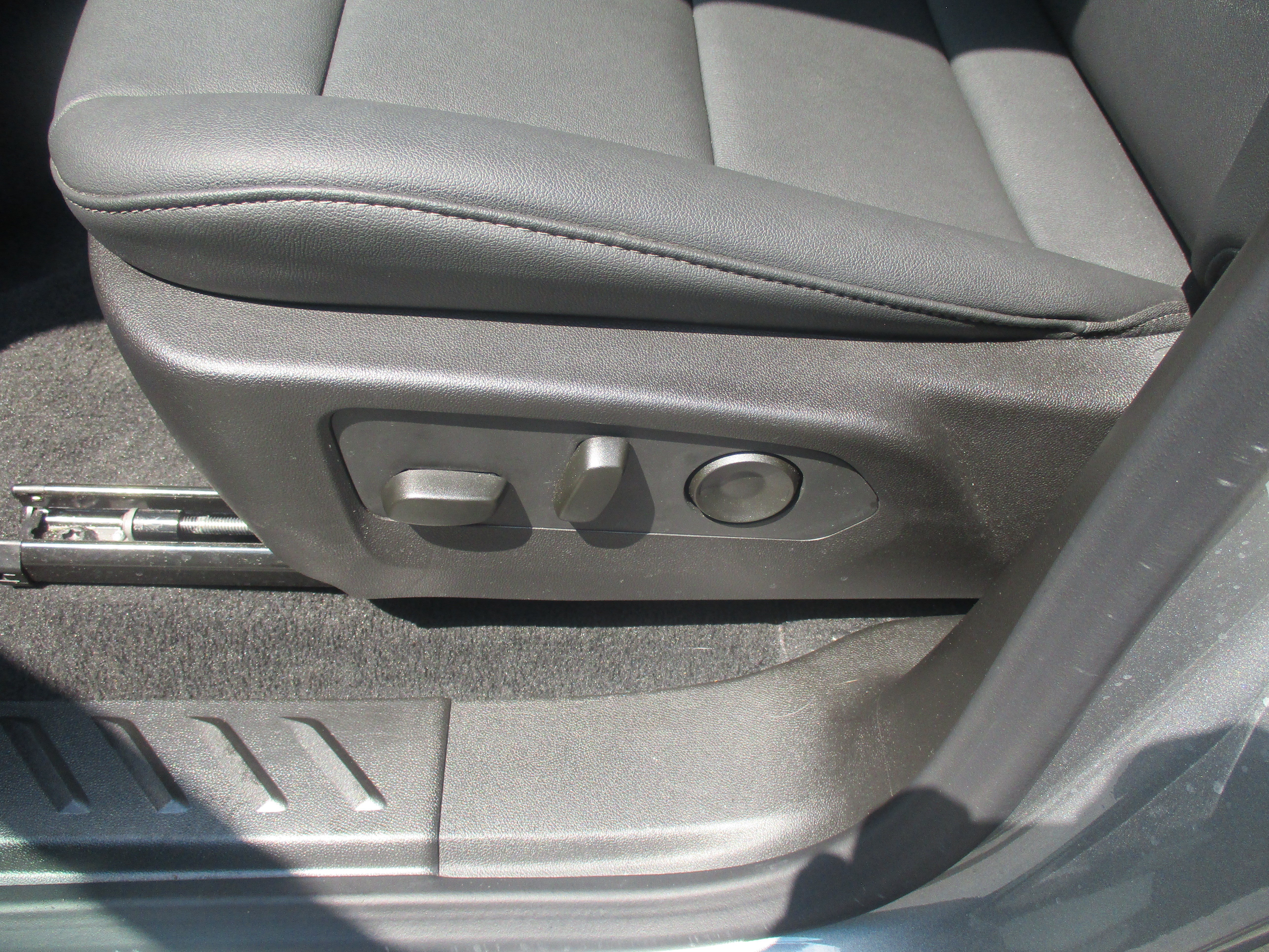 Used 2026 GMC Canyon Elevation w/ Convenience Package AWD/4WD image 15