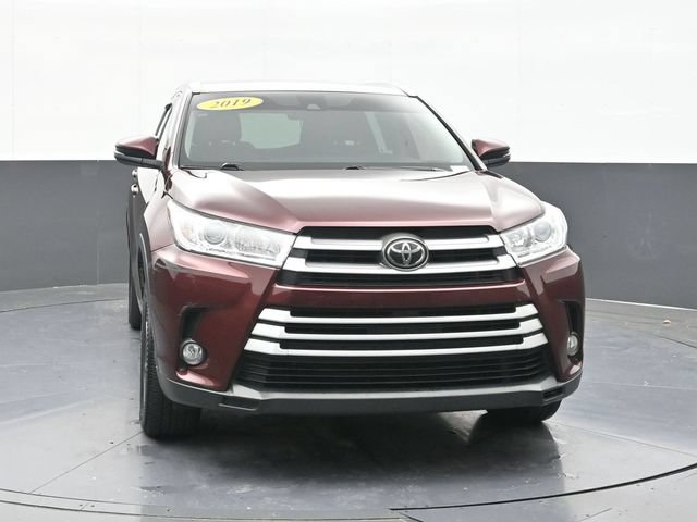 Used 2019 Toyota Highlander XLE FWD image 20