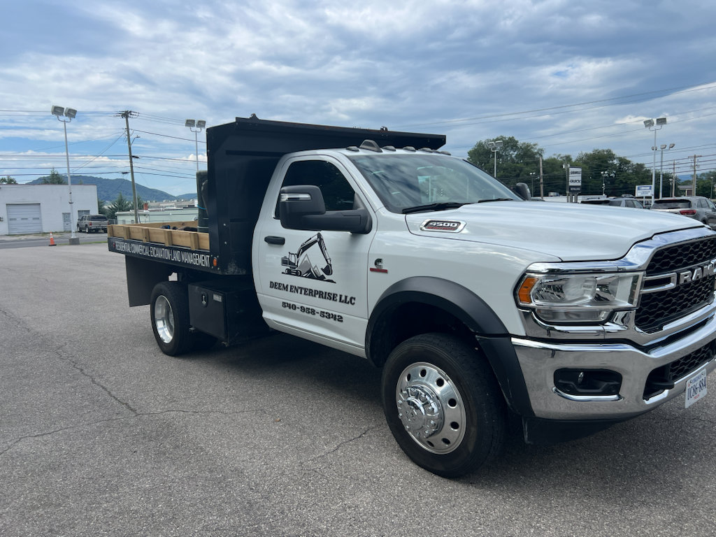 Used 2023 RAM 4500 Tradesman AWD/4WD image 1