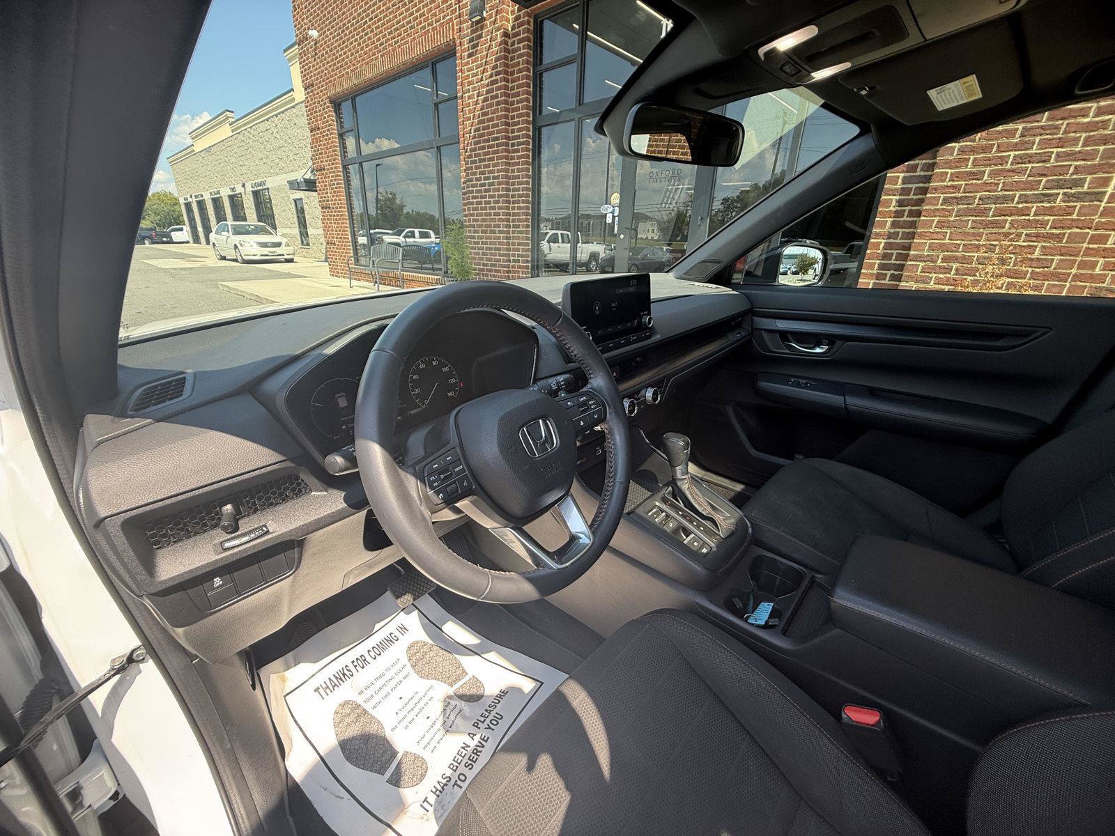 Used 2025 Honda CR-V Sport image 12