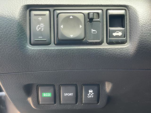 Used 2018 Nissan Sentra SR Turbo w/ SR Midnight Edition Package FWD image 22