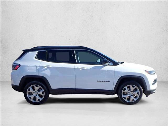 Used 2022 Jeep Compass Limited image 5