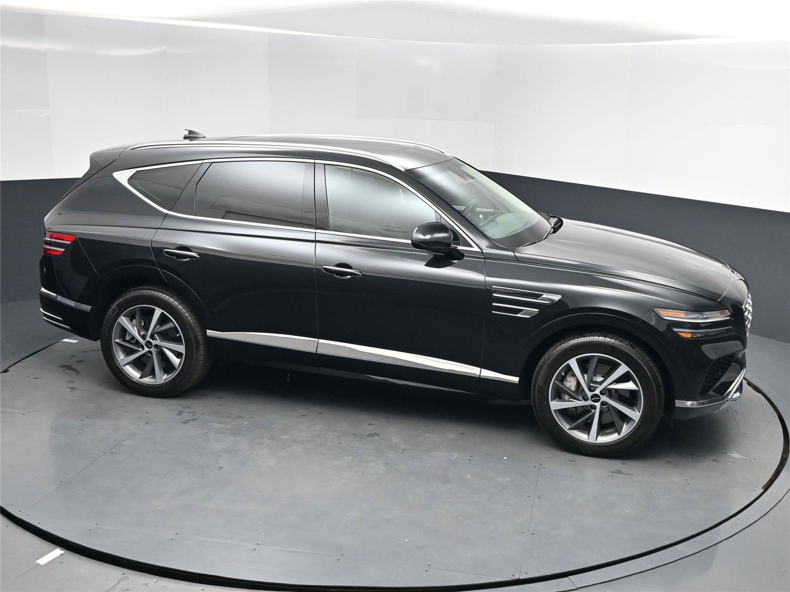 Used 2025 Genesis GV80 2.5T Select image 9