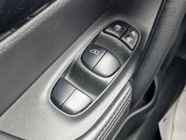 Used 2021 Nissan Rogue Sport SL w/ Premium Package image 21