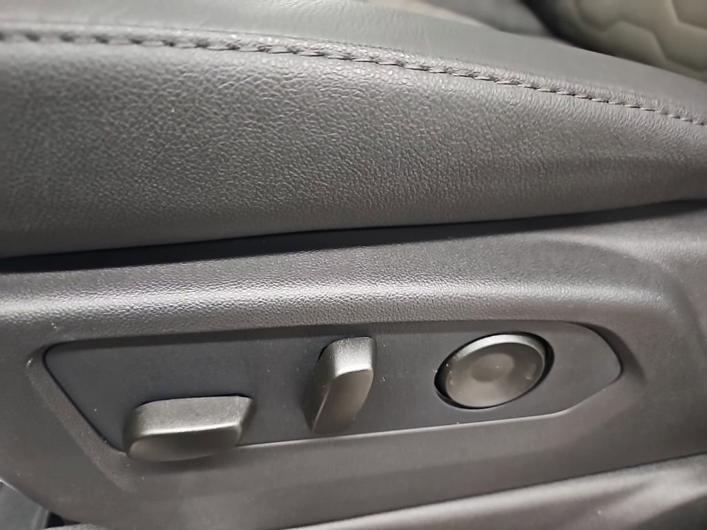 New 2026 Chevrolet Silverado 2500 ZR2 image 17