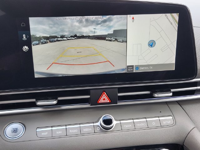 Used 2024 Hyundai Elantra SEL FWD image 18