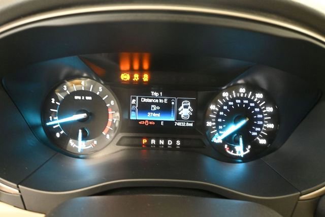Used 2016 Ford Fusion SE FWD image 29
