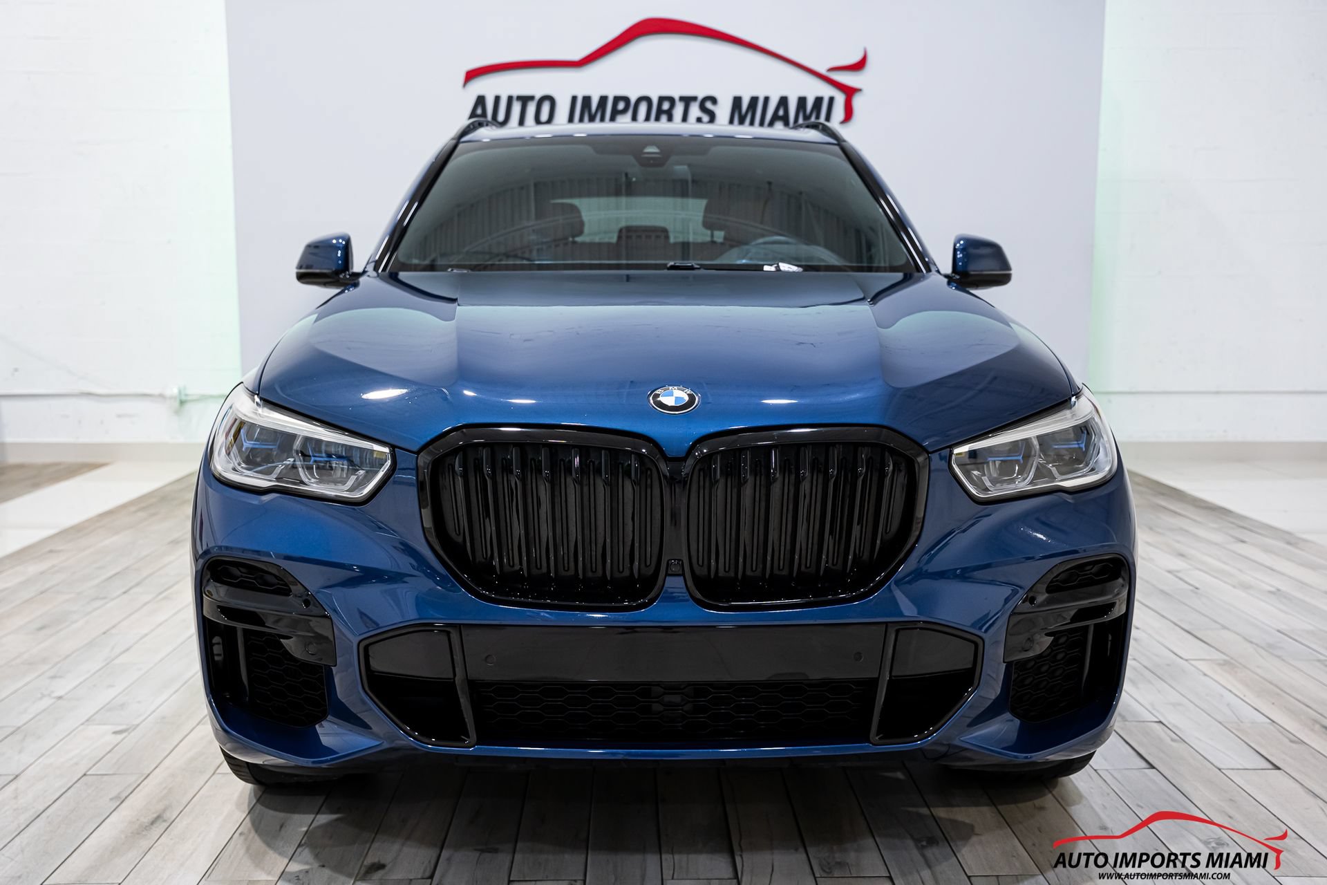 Used 2022 BMW X5 xDrive40i w/ M Sport Package AWD/4WD image 31