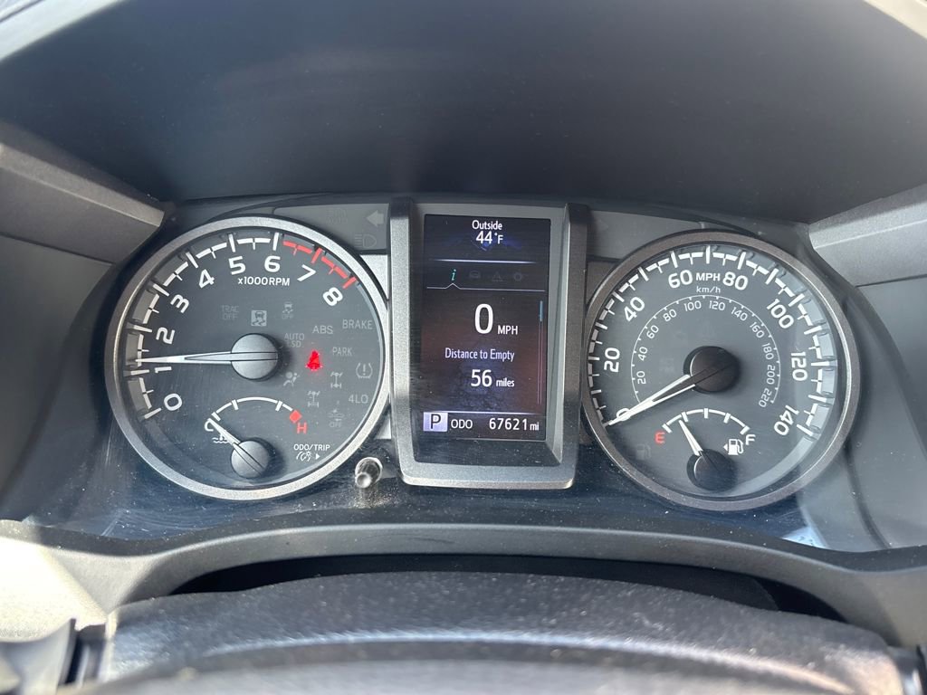 Used 2022 Toyota Tacoma TRD Off-Road image 22