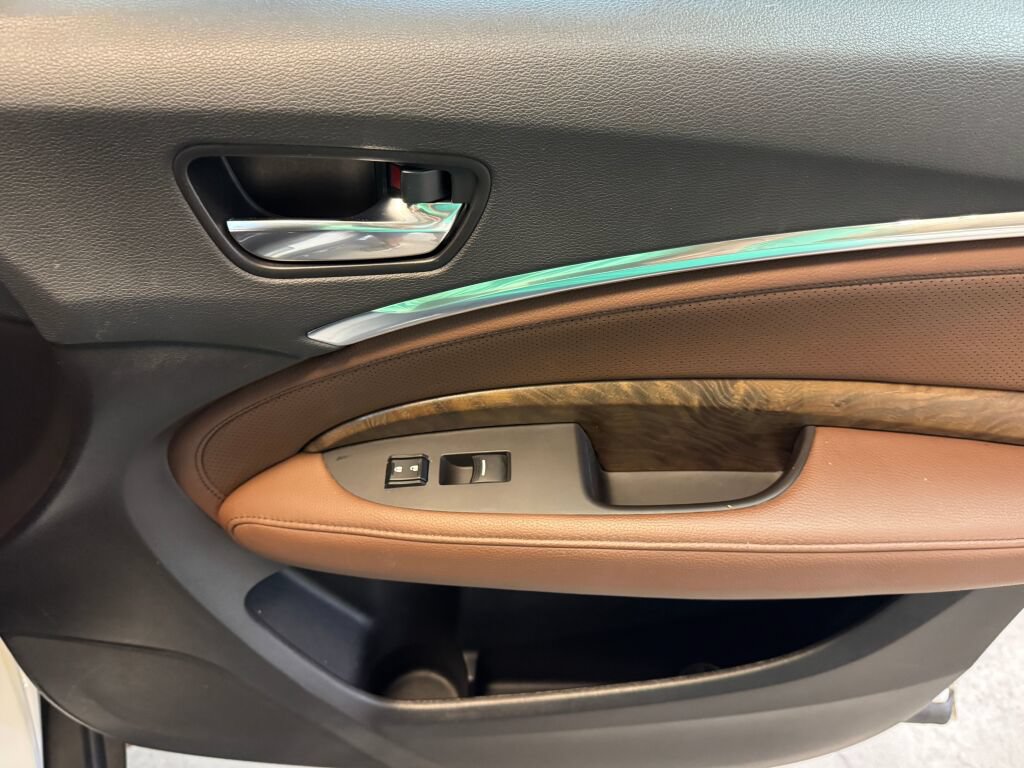 Certified 2020 Acura MDX SH-AWD w/ Technology Package image 35