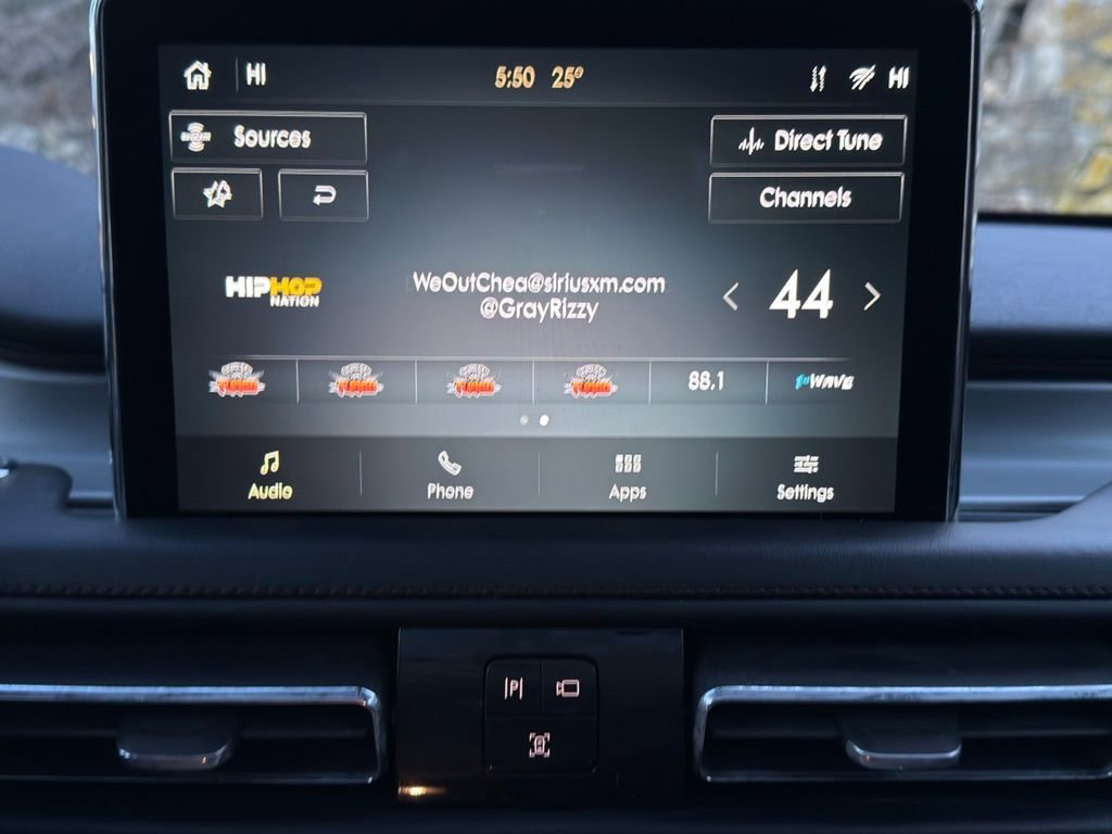 Used 2023 Lincoln Aviator AWD w/ Premium Package image 18
