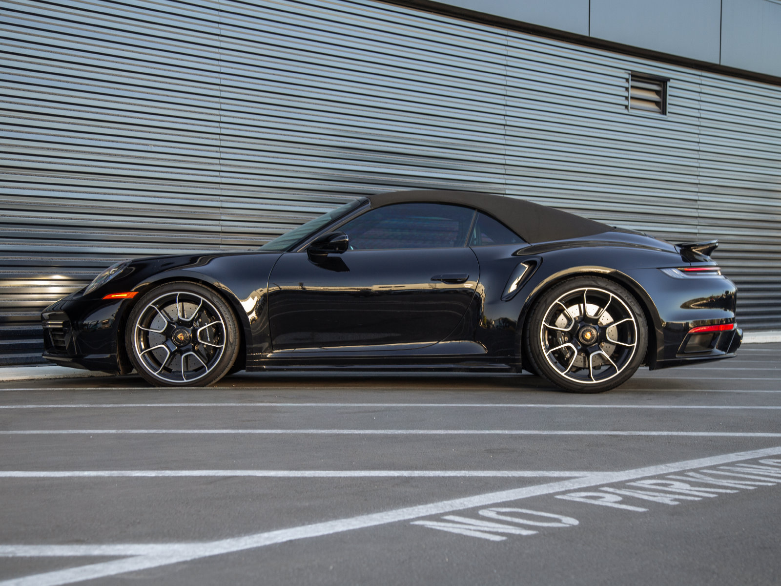 Certified 2023 Porsche 911 Turbo S AWD/4WD image 2