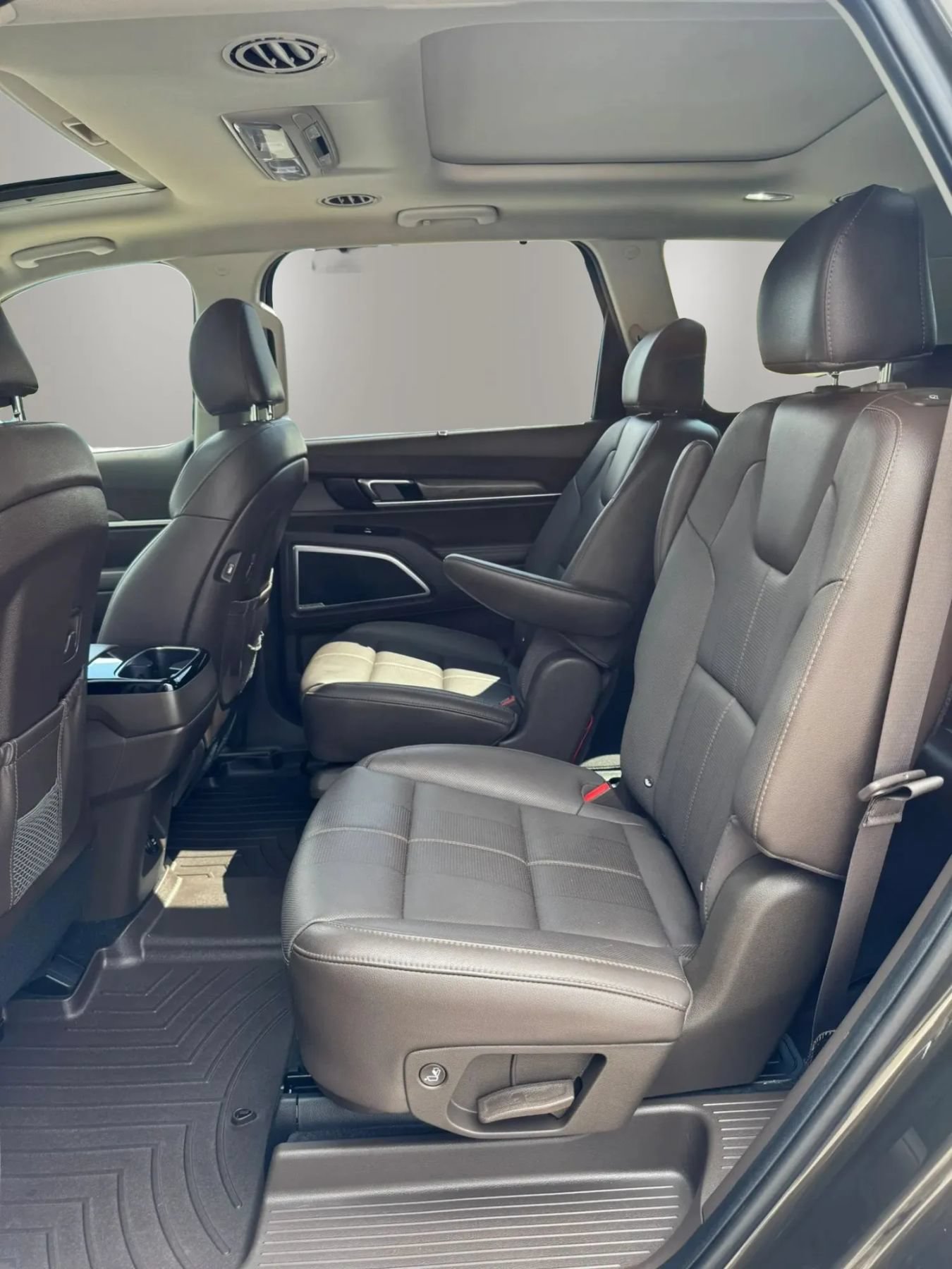 Used 2020 Kia Telluride SX w/ Towing Package AWD/4WD image 16
