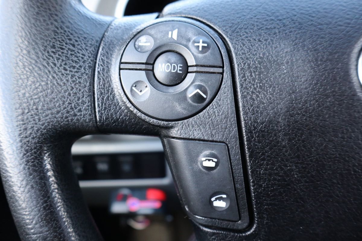 Used 2010 Toyota Tundra 4x4 CrewMax image 30