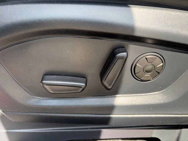 Used 2025 Ford Explorer ST image 18
