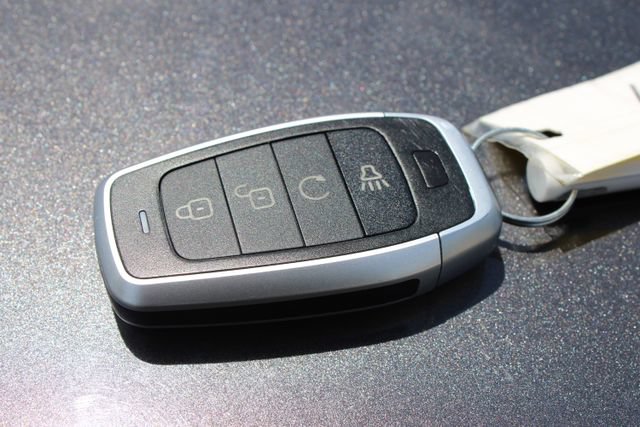 Used 2020 Jeep Grand Cherokee Limited RWD image 58