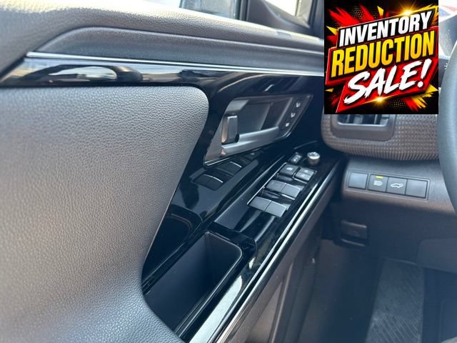 Used 2023 Subaru Solterra AWD image 28