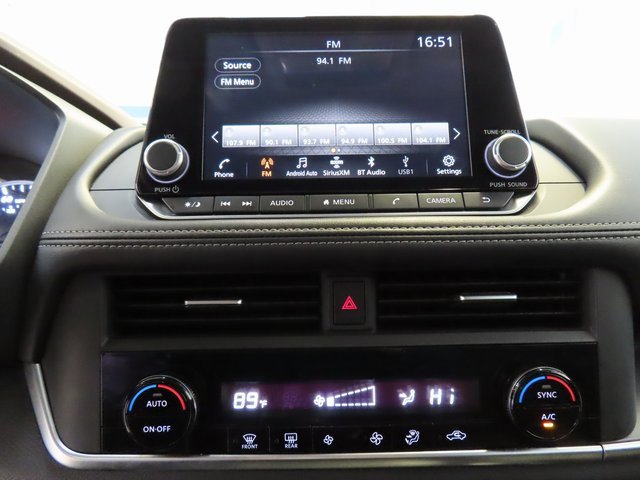 Used 2023 Nissan Rogue SV image 23