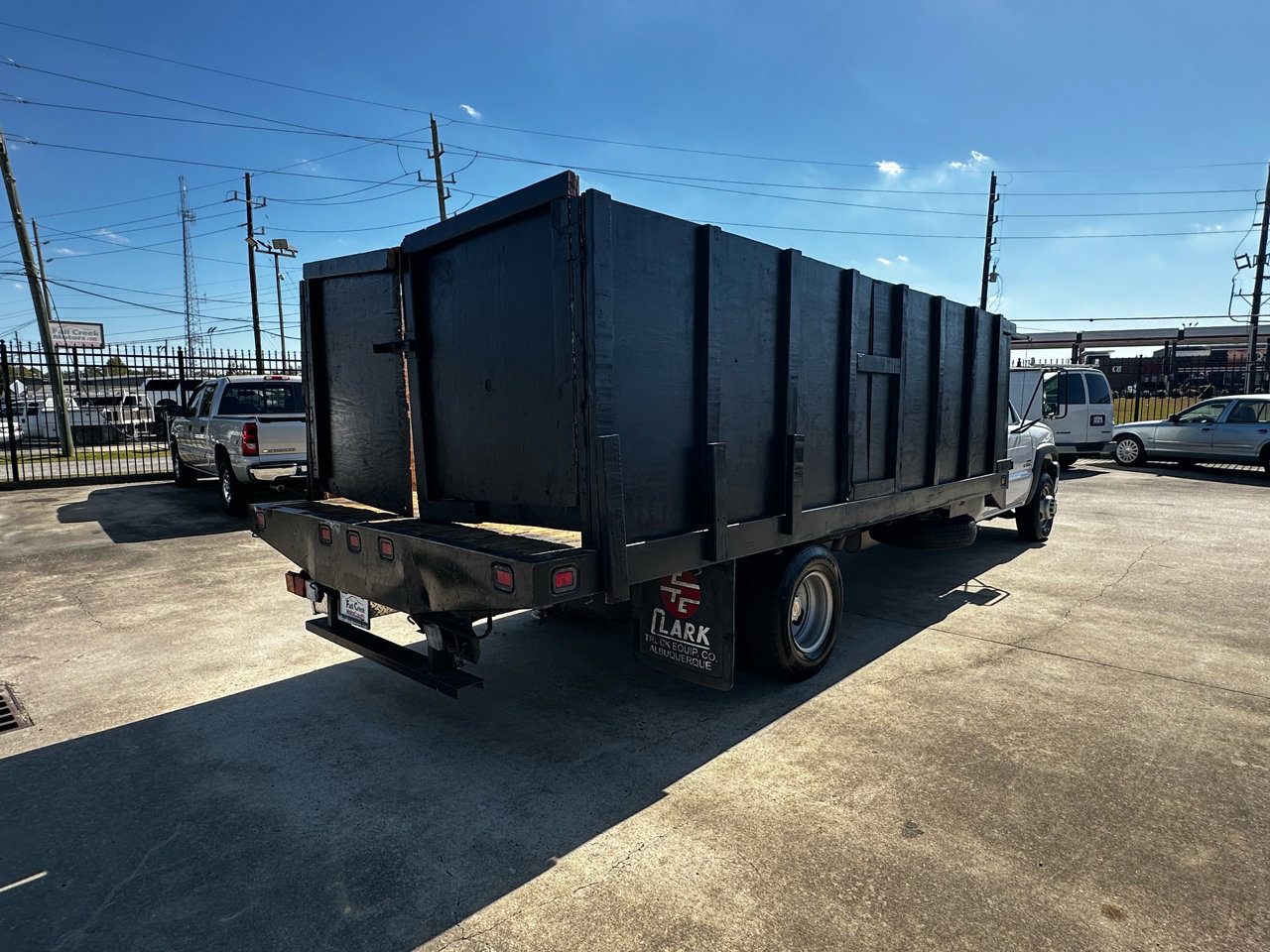 Used 2004 Chevrolet Silverado 3500 2WD Regular Cab w/ Heavy-Duty Power Package image 5