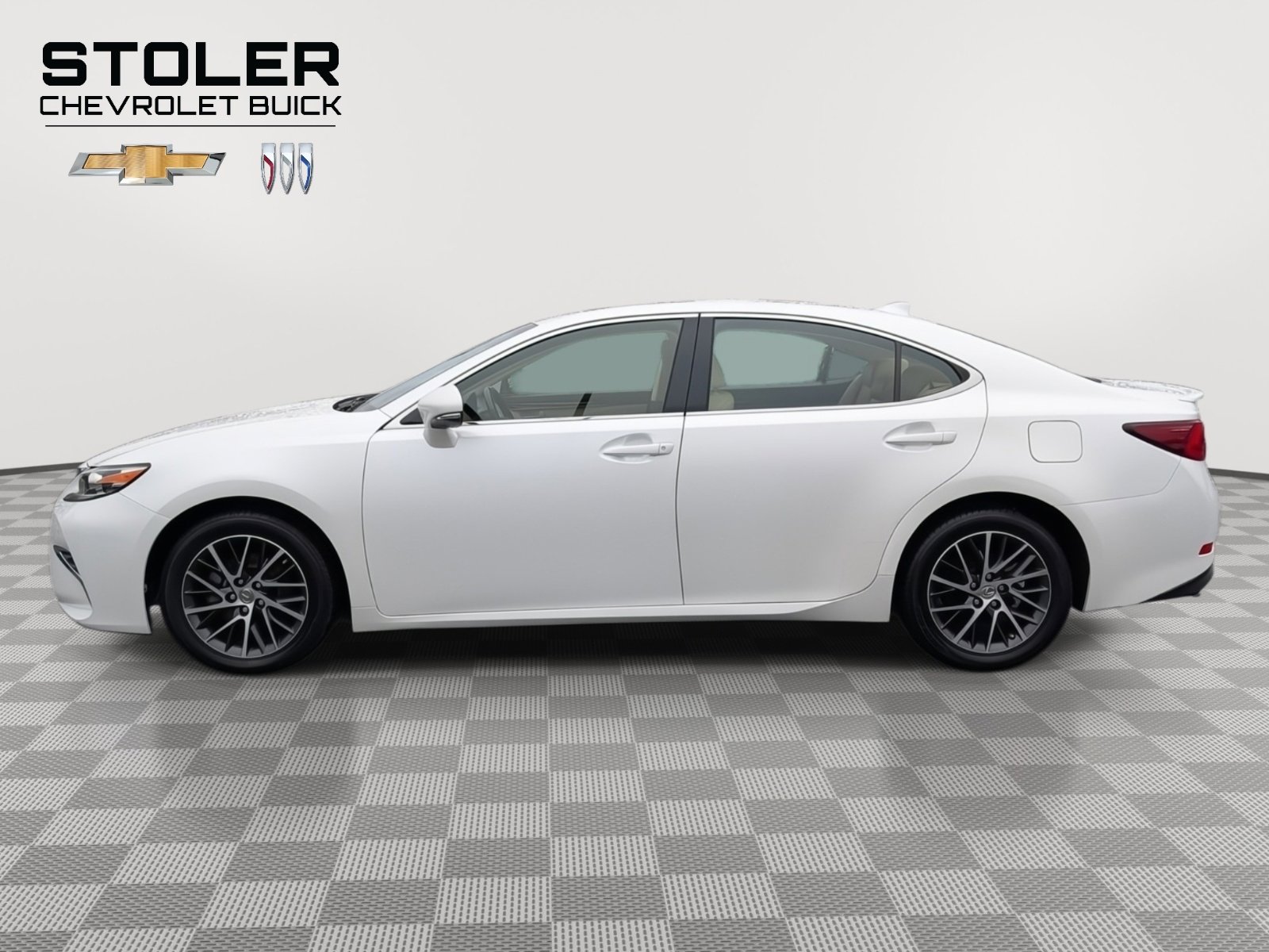 Used 2016 Lexus ES 350 image 2