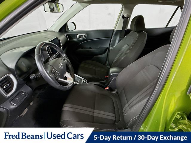Used 2024 Hyundai Venue SEL FWD image 21