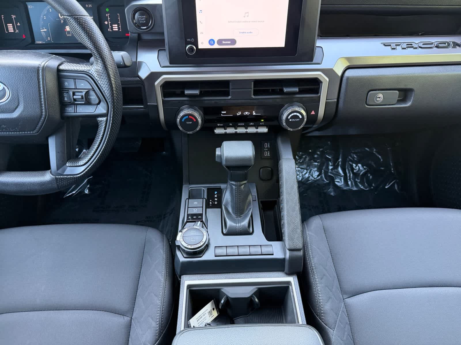 Used 2025 Toyota Tacoma SR5 AWD/4WD image 16