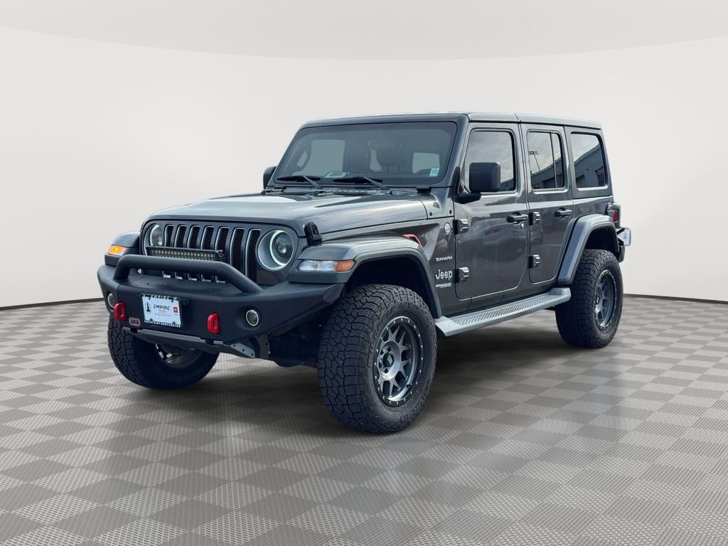 Used 2018 Jeep Wrangler Unlimited Sahara image 3