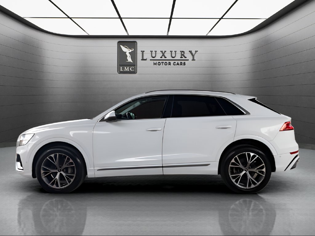 Used 2023 Audi Q8 Premium Plus AWD/4WD image 5