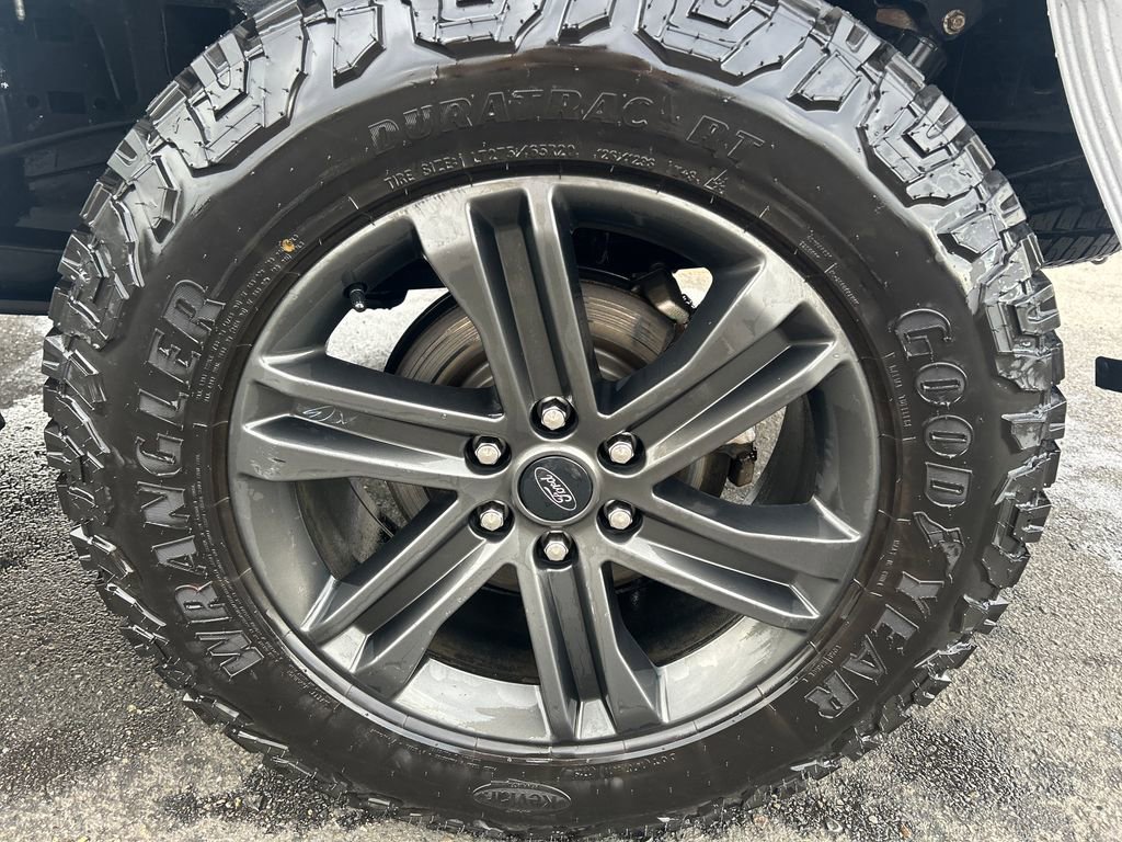 Used 2021 Ford F150 XLT w/ Equipment Group 302A High image 14