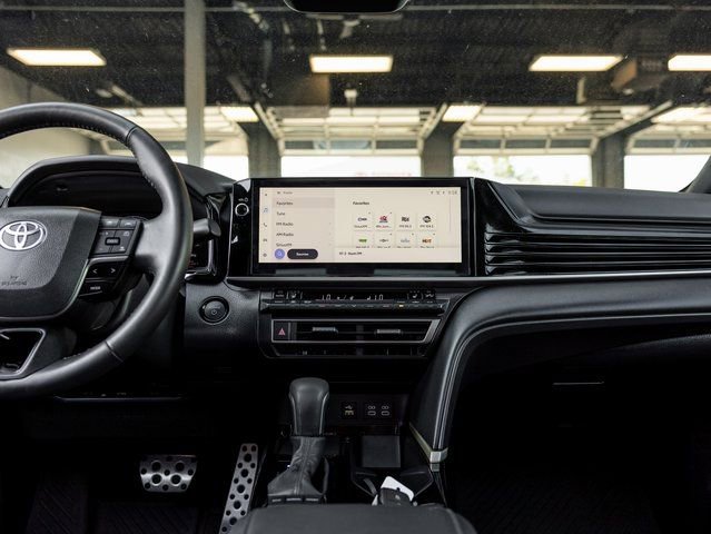 Used 2025 Toyota Camry XSE image 17