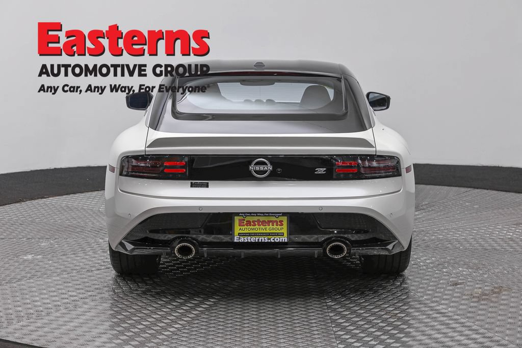 Used 2025 Nissan Z Performance w/ Floor Mat Package RWD image 6