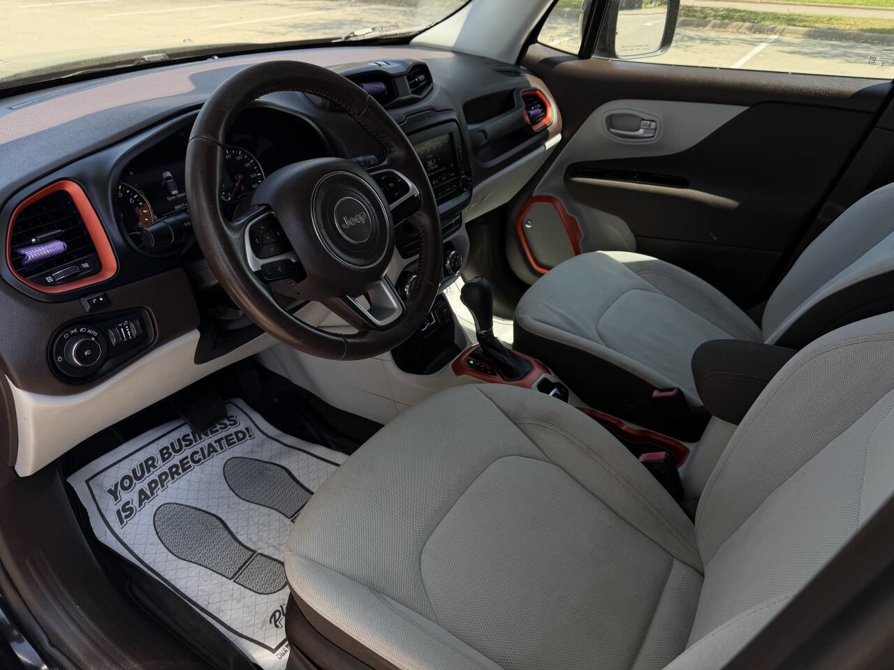 Used 2017 Jeep Renegade Latitude image 9