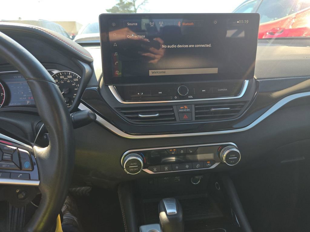 Used 2024 Nissan Altima 2.0 SR image 23