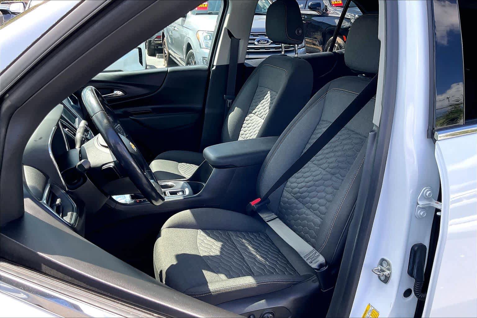 Used 2019 Chevrolet Equinox LT FWD image 24