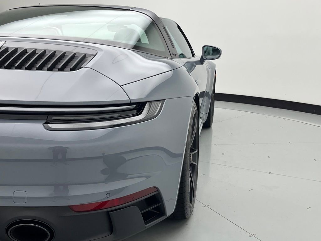 Certified 2023 Porsche 911 Targa 4 GTS image 33
