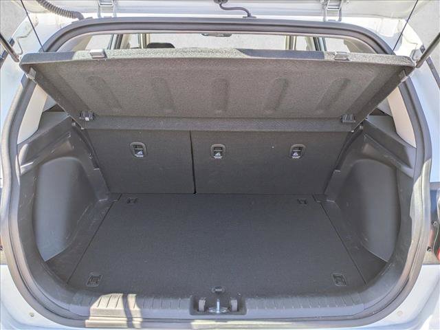 Used 2023 Hyundai Venue SEL FWD image 6