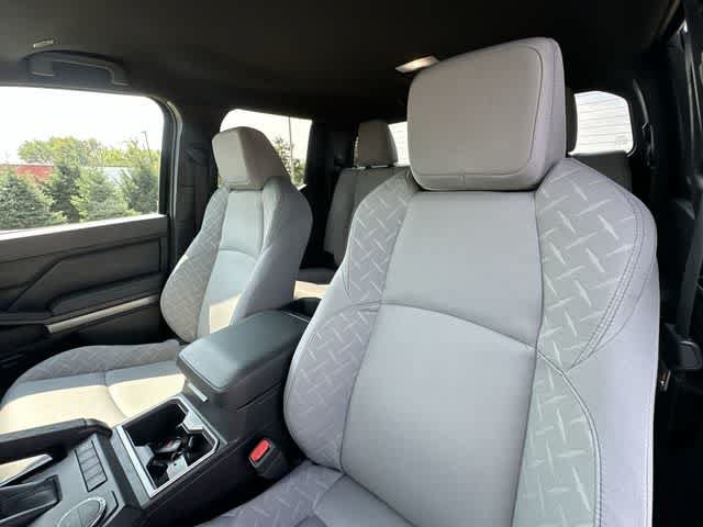 Used 2026 Toyota Tacoma SR5 RWD image 15