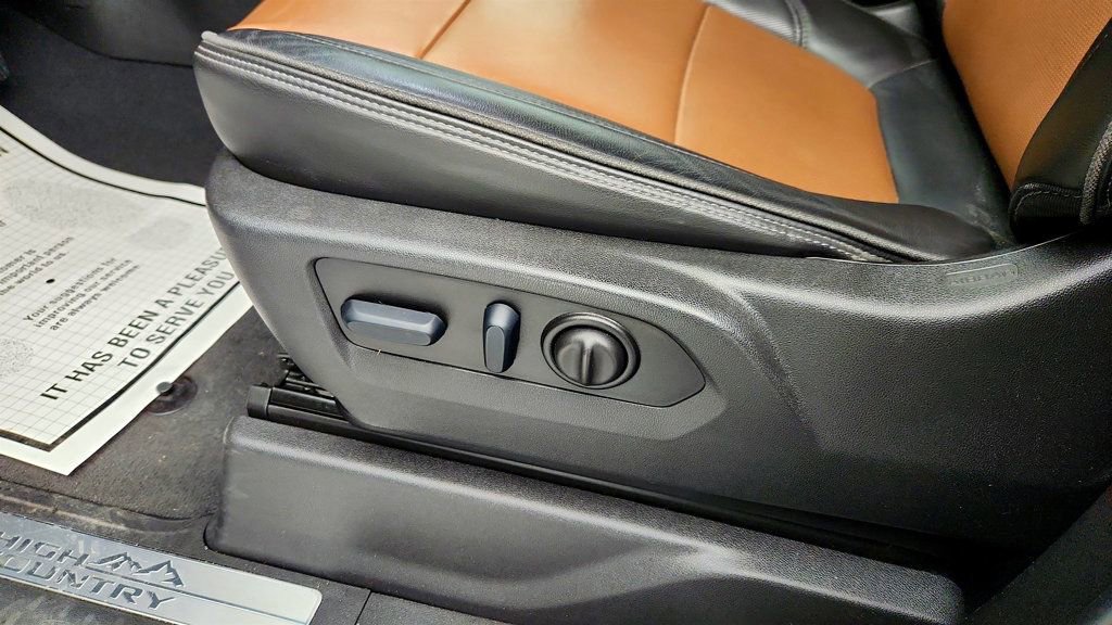 Used 2023 Chevrolet Silverado 2500 High Country image 12