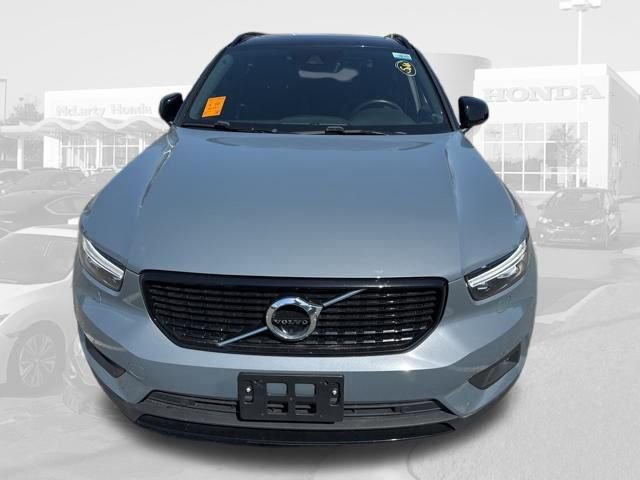 Used 2020 Volvo XC40 T5 R-Design w/ Protection Package video 2