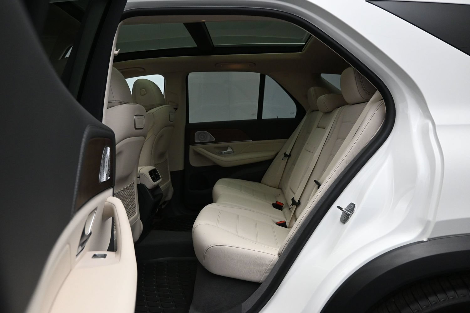 Used 2020 Mercedes-Benz GLE 450 4MATIC image 11