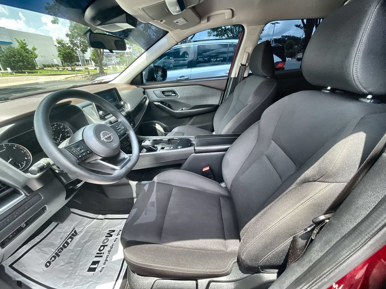 Used 2023 Nissan Rogue S FWD image 18