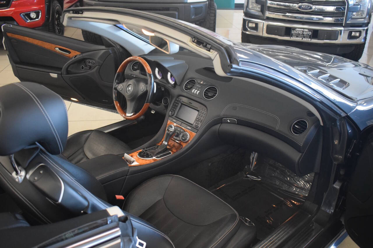 Used 2012 Mercedes-Benz SL 550 image 29