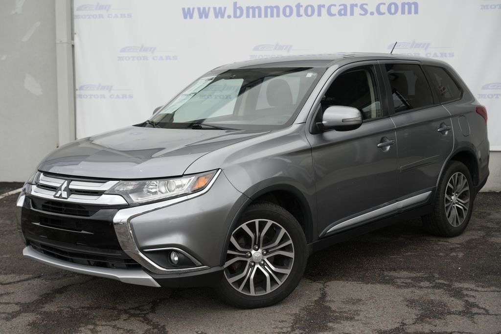 Used 2016 Mitsubishi Outlander SE AWD/4WD image 2