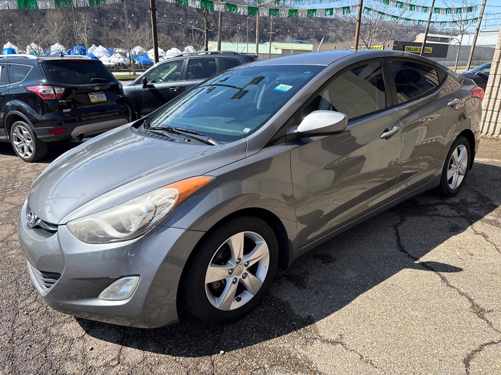 Used 2013 Hyundai Elantra GLS w/ Preferred Pkg FWD image 1