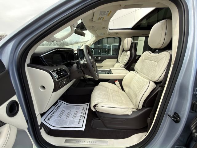 Used 2022 Lincoln Navigator Black Label AWD/4WD image 25